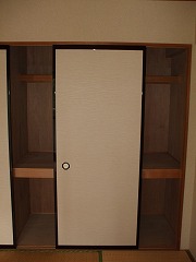 キヨミズキャンパス 南側和室押入